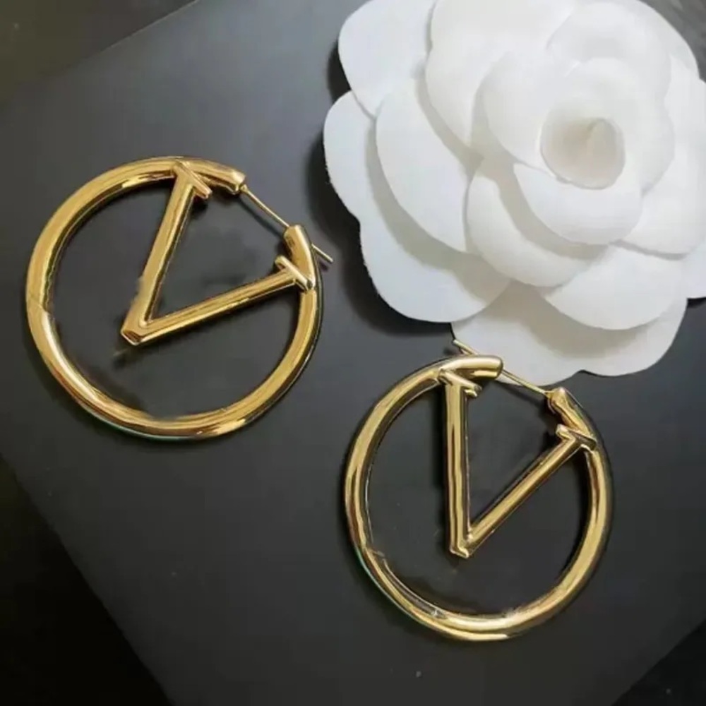Fashion Designer 18K Gold Plated V Hoop Earrings - Picture 5 of 11
